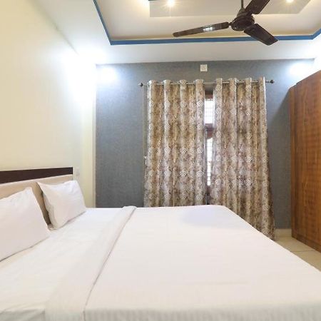Shree Ram Hotel โคราฆปุระ ภายนอก รูปภาพ