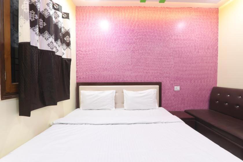Shree Ram Hotel โคราฆปุระ ภายนอก รูปภาพ